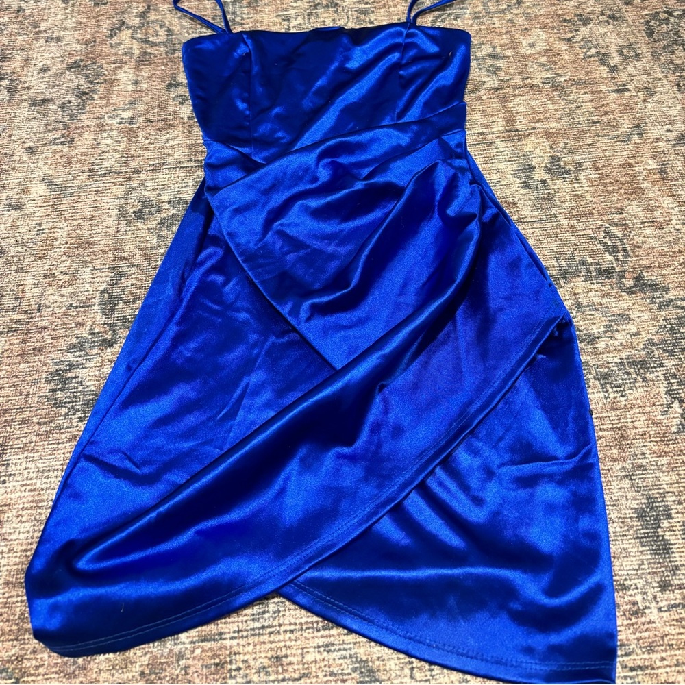 Brand new blue short Windsor Dress with tags